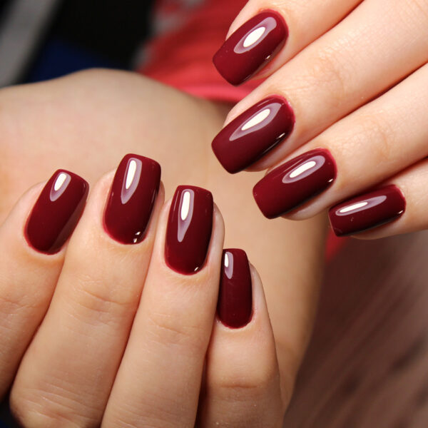 Renfort sur ongles naturels